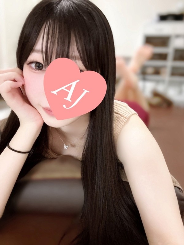 乙葉 ねね（19） の画像2枚目/Aroma Jewels 新宿ルーム(新宿・高田馬場/メンズエステ)