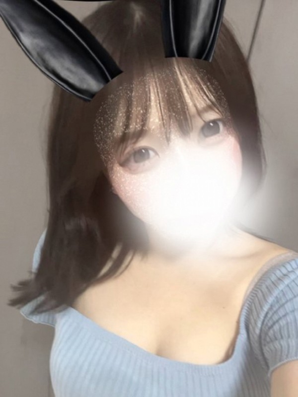 三日月しおん（20） の画像3枚目/Darlin Premium(梅田・大阪駅/メンズエステ)