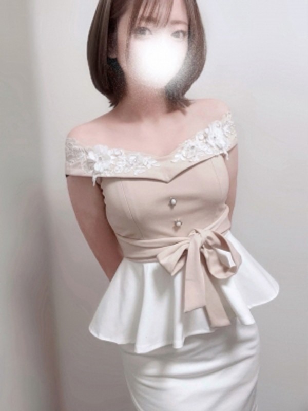 深田かすみ（34）/マダムと紳士(梅田・大阪駅/メンズエステ)