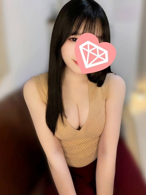 月野 ゆら（20） の画像2枚目/Aroma Jewels 新宿ルーム(新宿・高田馬場/メンズエステ)