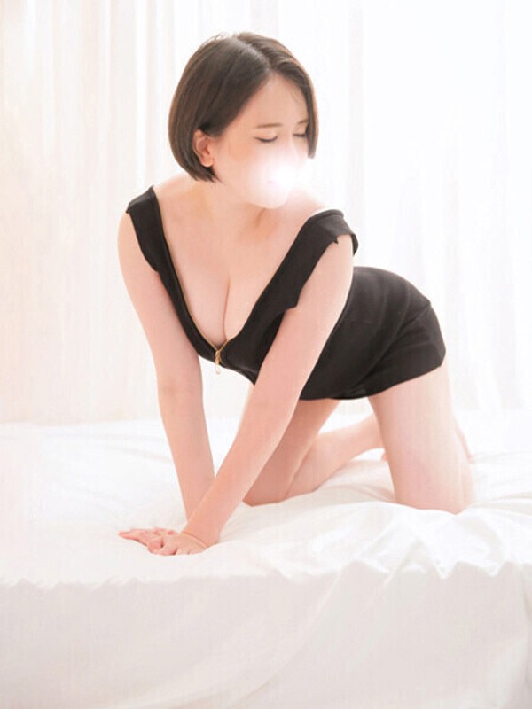 こはる（25）/RoyalSpa麻布十番(目黒・麻布/メンズエステ)