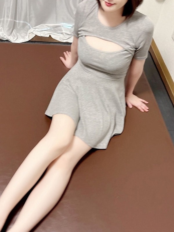 青山 りん（34） の画像3枚目/東京メンズエステ-Carel-ケアル-麻布十番店&白金高輪店(目黒・麻布/メンズエステ)