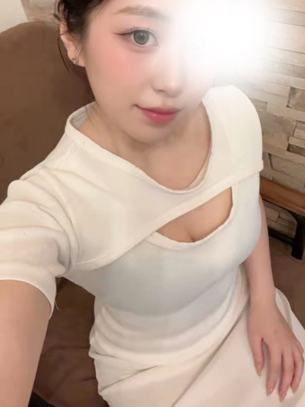りな（23）/極SPA(十三・新大阪・西中島/メンズエステ)
