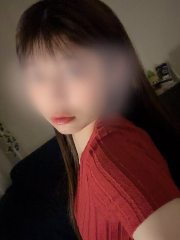 佐藤ひな（26）/ULRARE(大塚・巣鴨/メンズエステ)