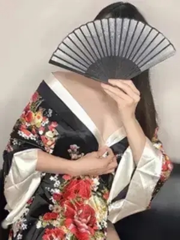 あきな（36）/月詠ーツクヨミ(千種・今池/メンズエステ)