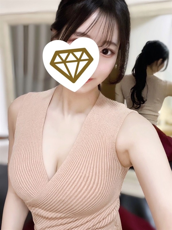 夏目 ひより（21）/Aroma Jewels 新宿ルーム(新宿・高田馬場/メンズエステ)