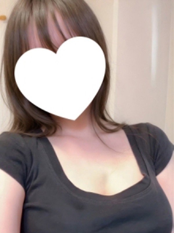 三上 みかん（30） の画像2枚目/ミセス暁(錦・栄/メンズエステ)