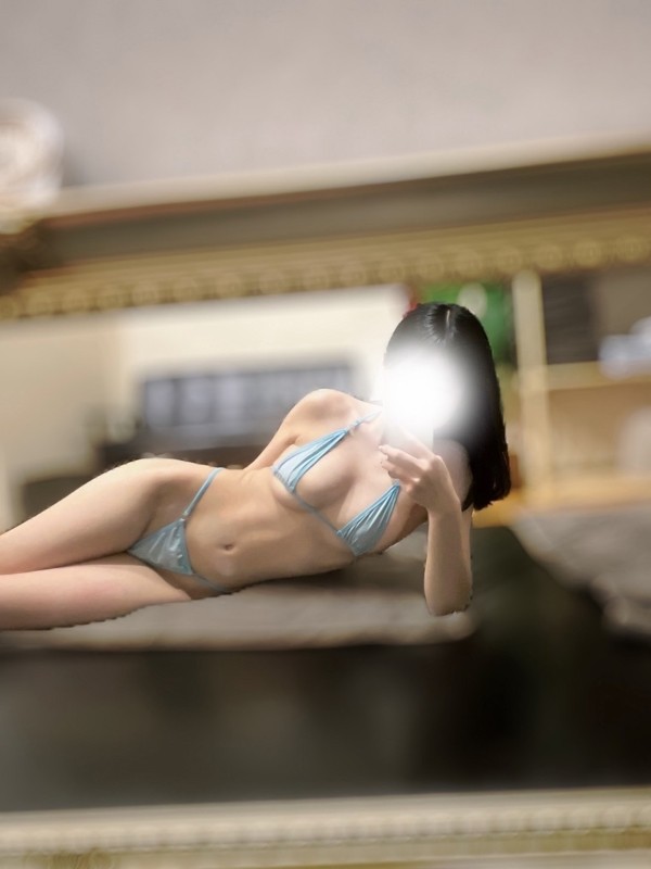 成宮みみ（22） の画像4枚目/ULRARE(大塚・巣鴨/メンズエステ)