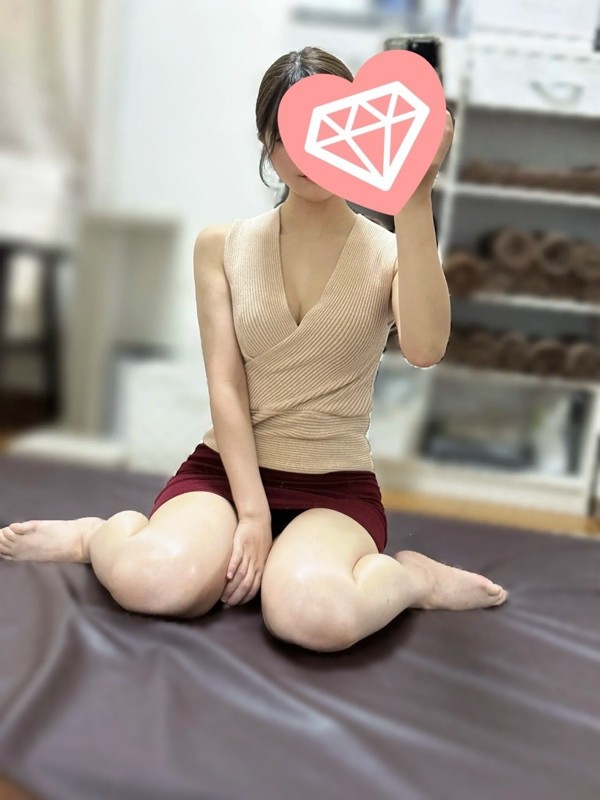 泉 みさと（27） の画像3枚目/Aroma Jewels 新宿ルーム(新宿・高田馬場/メンズエステ)