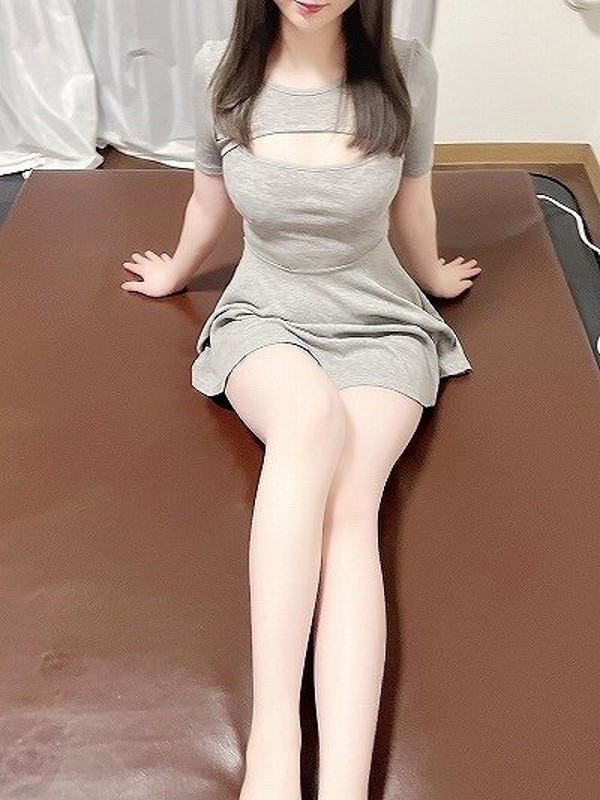 早坂 りおな（27） の画像4枚目/東京メンズエステ-Carel-ケアル-麻布十番店&白金高輪店(目黒・麻布/メンズエステ)