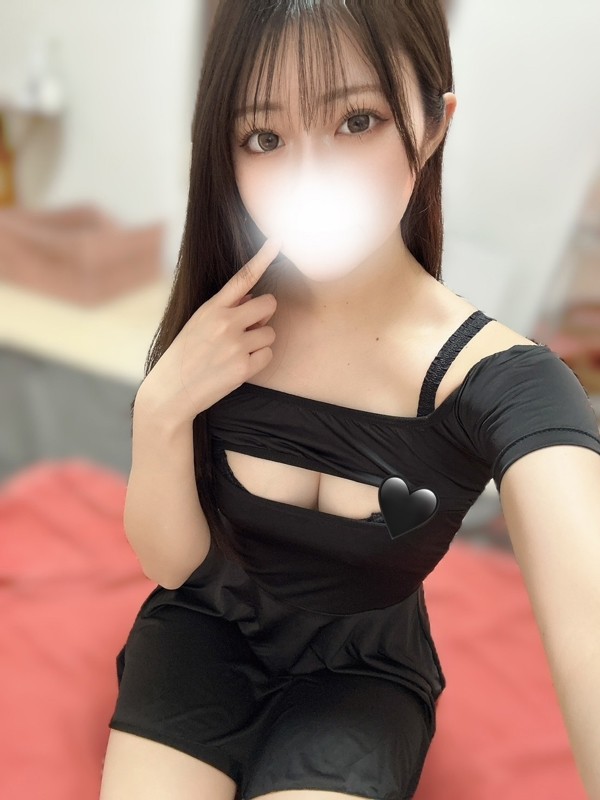 白崎みおな（23） の画像2枚目/ULRARE(大塚・巣鴨/メンズエステ)