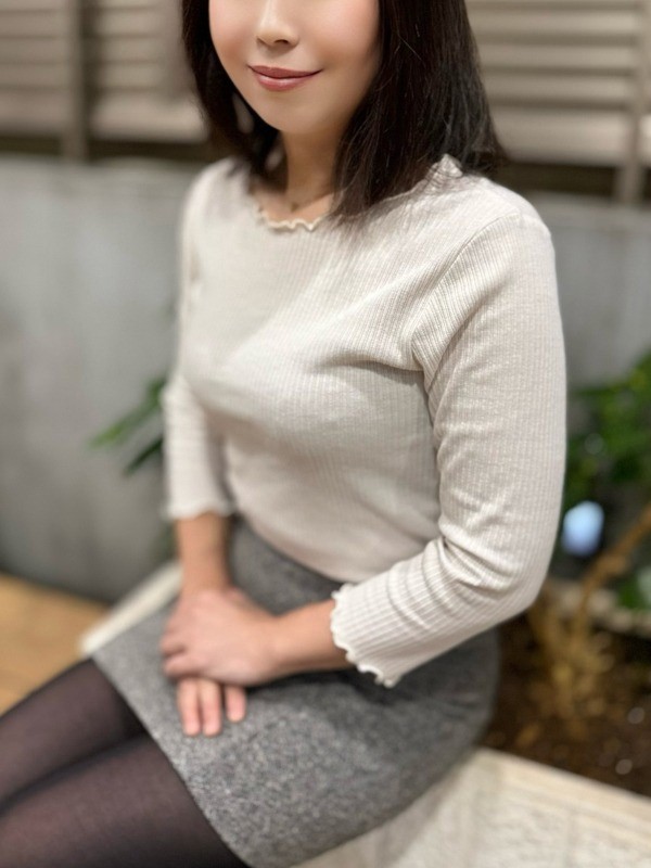 彩芽（50） の画像2枚目/ミセスの子守唄(十三・新大阪・西中島/メンズエステ)