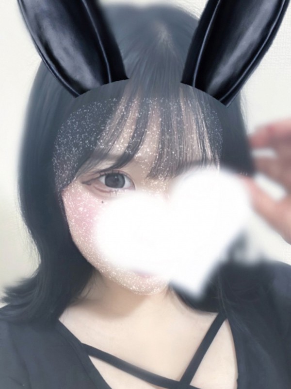 三日月しおん（20） の画像2枚目/Darlin Premium(梅田・大阪駅/メンズエステ)