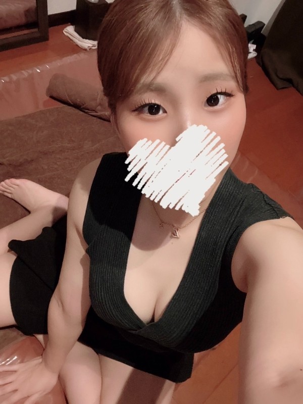まなつ（23） の画像2枚目/極SPA(十三・新大阪・西中島/メンズエステ)